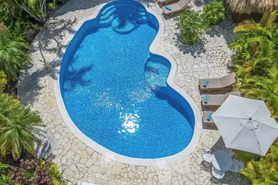 Image de Villa pure style Caraïbes/Piscine/600Mplage-restos