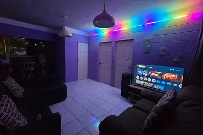 Image de The best modern apartment in Santa Ana with private movie theater and fast internet