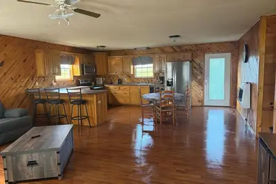 Image de Country Comfort on Lake Cumberland! ! 5 miles from Marina Rowena; Lake Cumberland