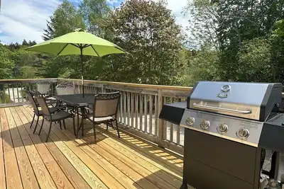 Image de Acadia’s \"Quiet Side\" Retreat – Sunny 3br/2ba w/ Private Deck & Fire Pit!