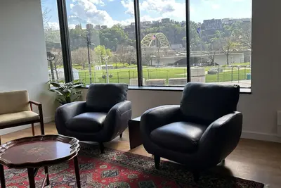 Image de Suite steps from the Draft Experience at Point State Park - sleeps 8