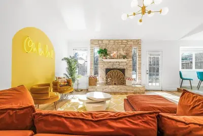 Image de Cute 4br + Gorgeous Pool | 6 Min to The Domain