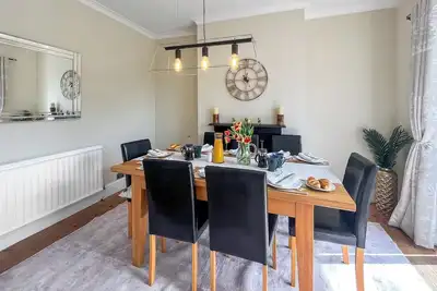 Image de 4 chambres à coucher à Ramsgate