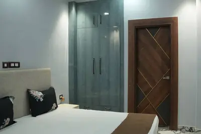 Image de Elite Luxury 3bhk Penthouse Modern Living with Premium Amenities