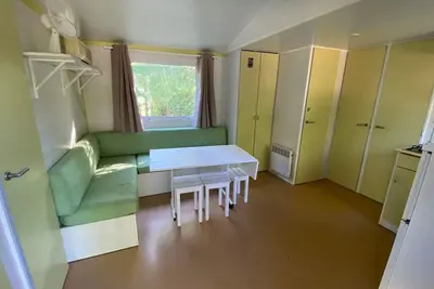 Image de Mobil-home accueillant chiens - 8 pers.