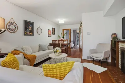 Image de Cedar Nest Heritage Home Near Dt and Yvr