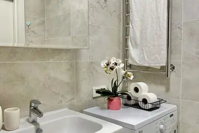 Image de Bright Urban Classic 2-rooms apartment in modern area