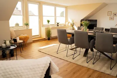 Image de Light-flooded living oasis-fireplace, quiet, parking lot, 24/7 self check-in, 5 pers