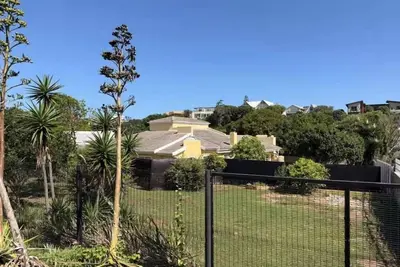 Image de 3 Bedroom, 2. 5 bathroom home, 5 minutes from the beach, pet-friendly!