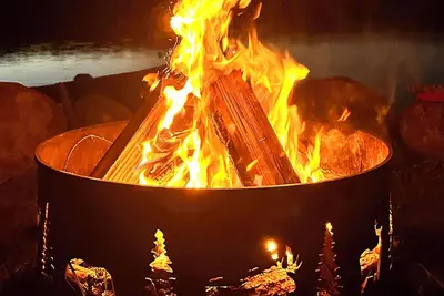 Image de Luxury Cottage Compound in Parry Sound. Deep water docking and Sandy Beachfront!