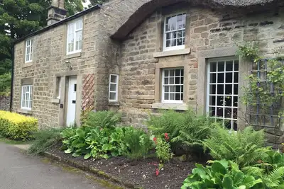 Image de Cosy but spacious Peak District cottage, close to Chatsworth House.