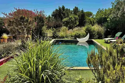 Image de La Maison de la Calade - Entre Nîmes et Cévennes - Grande piscine et jardin