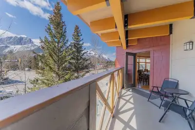 Image de Hygge House - downtown mountain view sanctuary