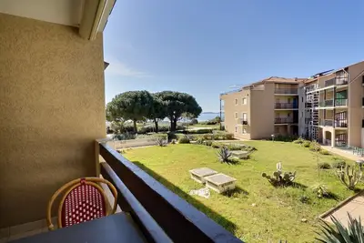 Image de Miramar Beach T2 de standing Vue Mer
