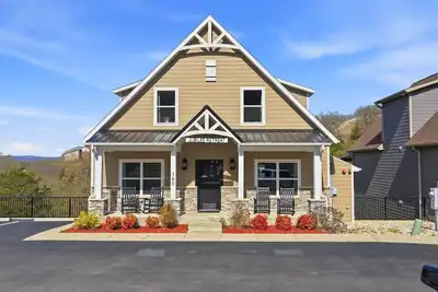 Image de Jubilee Retreat+7 King Suites+Sleeps 24+Hot Tub+Table Rock Lake+Game Room