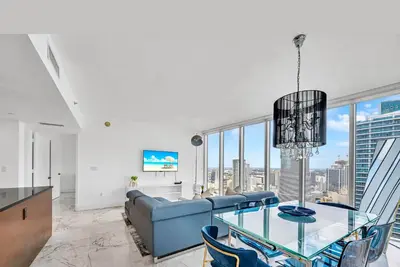Image de Luxora 2 Br High Floor W Residences-Free Spa