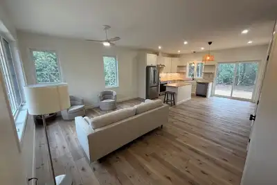 Image de Brand New 2026 Country Cottage!