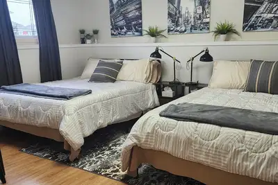 Image de Peaceful 1-bedroom studio in charming Strathmore perfect for relaxing