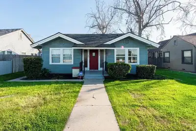 Image de Luxury Stay Near Downtown Bakersfield