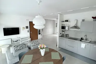 Image de Spacious apartment near Venice | Free private parking + direct streetcar Venice