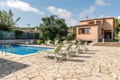Image de Residencia occitania-building complex with 5 apartments