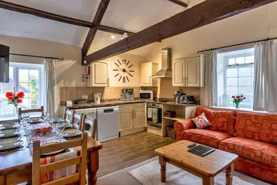 Image de Trimstone Manor - Granary Cottage