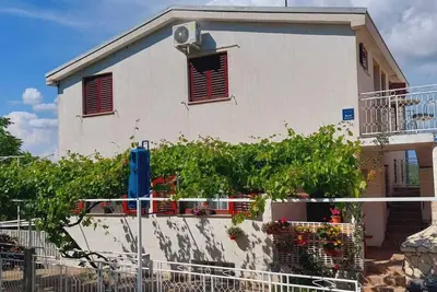 Image de Apartments Tisno - one bedroom (right)
