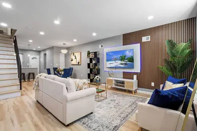 Image de Modern Luxe Townhome Near Downtown