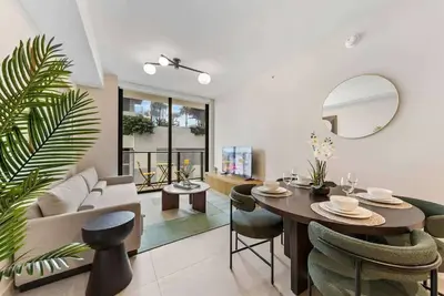 Image de New condo • Sleeps 4 • Miami Worldcenter