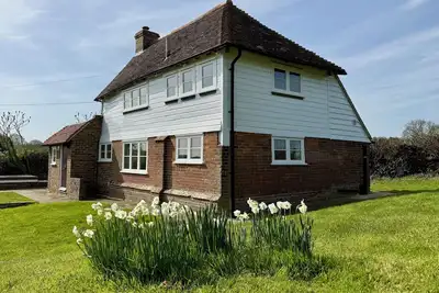 Image de Holly Cottage | Peaceful Rural Retreat | Near Rye, Bodiam, vineyards and coast