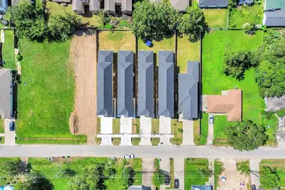 Image de Urban Townhome in Central Houston - near Nrg Stadium!