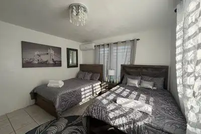Image de Cozy Apt | Caves, Beach & Nature in Arecibo Solar Panels