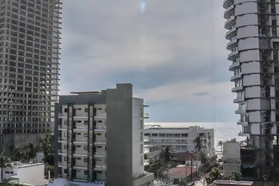 Penthouse 2 blocks from the Malecon + Swimming Pool