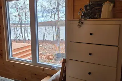 Image de Lakeside Cottage with Panoramic Views