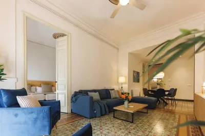 Image de Ciutadans B - Location de vacances à Gérone | Bravissimo