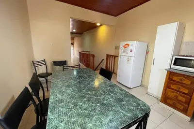 Image de Complete and Economical House!