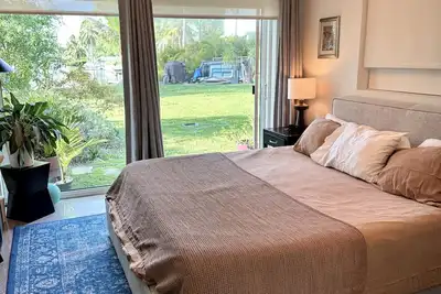 Image de Lake View Spacious 4-bedroom house in Aventura