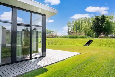 Image de Maison individuelle à Kaag, verte et paisible.