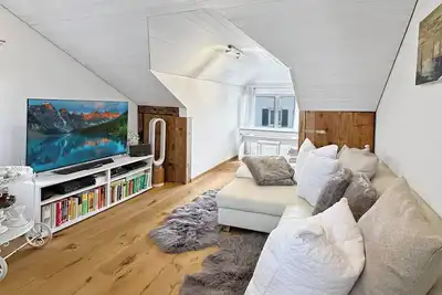 Image de Élégante maison sur le lac de Zurich avec vue imprenable et terrasse privée