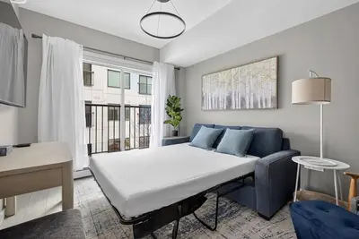 Image de Luxury 2 Bedroom | Min to Stampede | Ug Prk | Ac