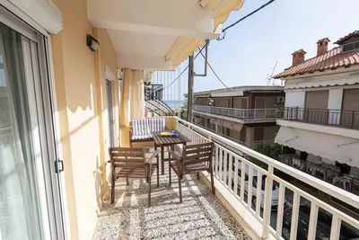 Image de Erato Apartment 2 by RentalsPro - Nea Plagia