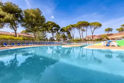 Image de Homerez - Maison cosy avec piscine partagée à Calvisson