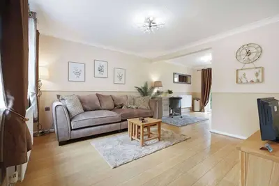 Image de Stylish Home with Private Garden and Bbq