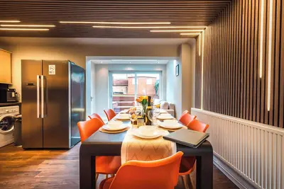 Image de Hot Tube• 3xParking•5br•Family&Contractors•Bedford