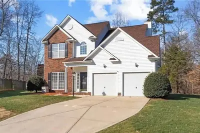 Image de Centrally located quiet home Large Yard 3 bedrooms