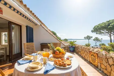 Image de Appartement 'Ava Senia 3a' avec vue sur la mer, piscine commune et Wi-Fi