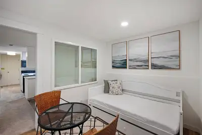 Image de Seatac Lake Cottage A2