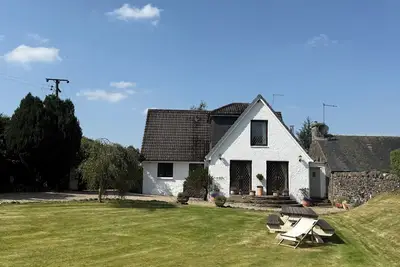 Image de Countryside Farmhouse - Glasgow - Sleeps 6