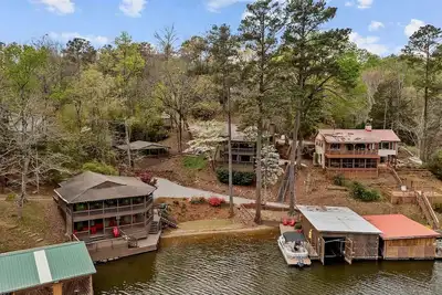Image de Come Relax @ The Hideaway Lakehouse - Walnut Creek, Lake Mitchell, Clanton - Al