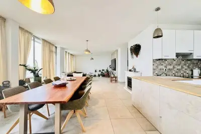 Image de Großzügiges Penthouse in Neuss Düsseldorf mit Terrasse